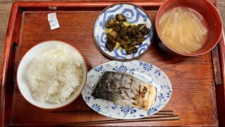 イナダ塩焼き定食