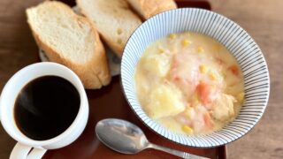 シチューであさごパン