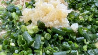 休日の朝ごはんは、実に美味い。