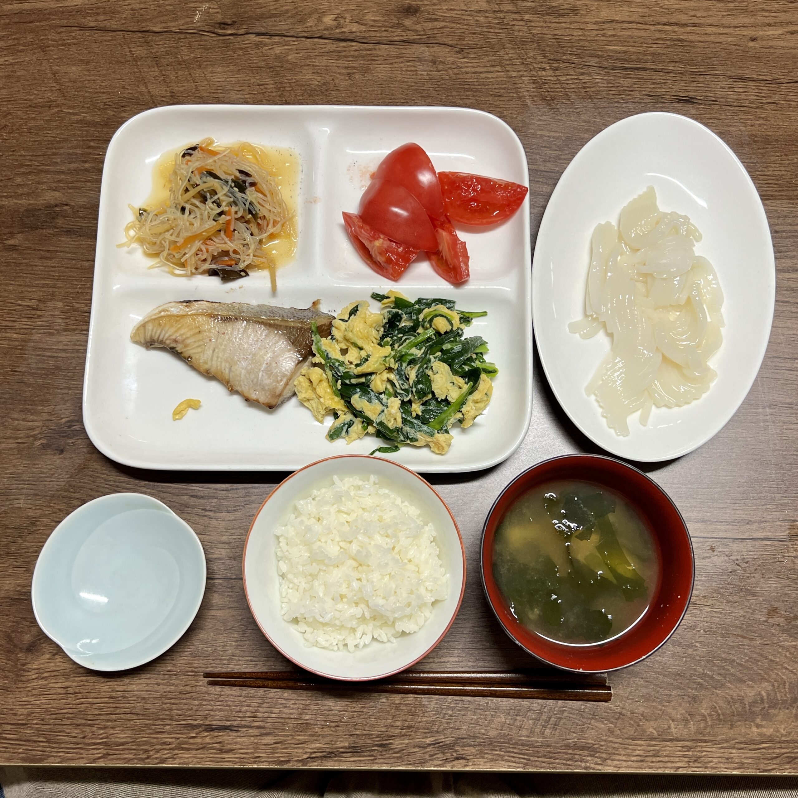 ブリの塩焼きは、朝が美味いんだよね（笑）