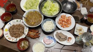 出かけないお休みは飲む。