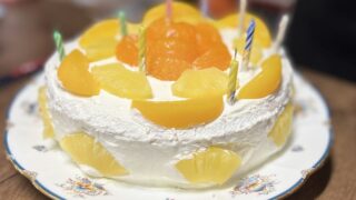妻の誕生日はサイゼとケーキ
