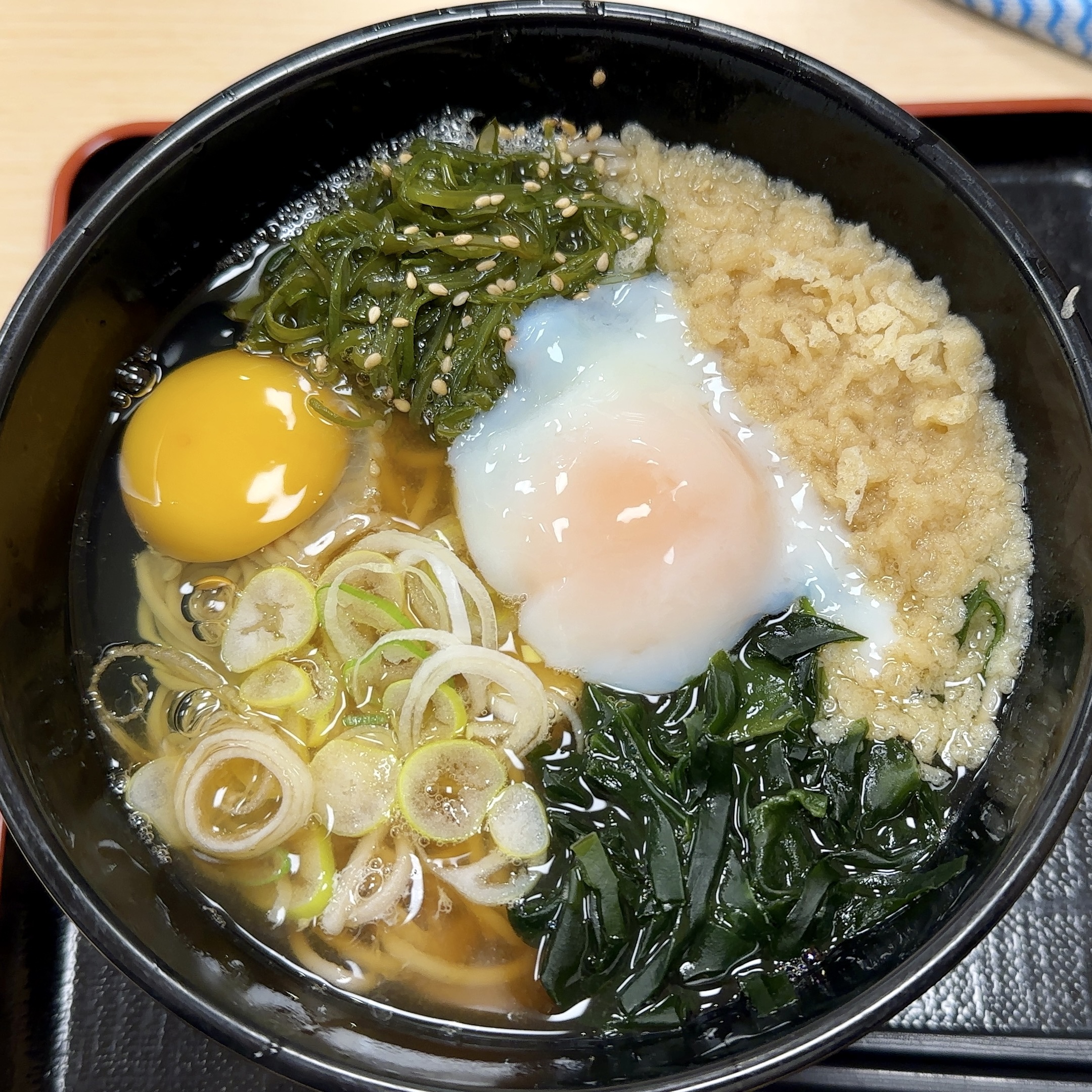 めかぶそばには卵あったのか！